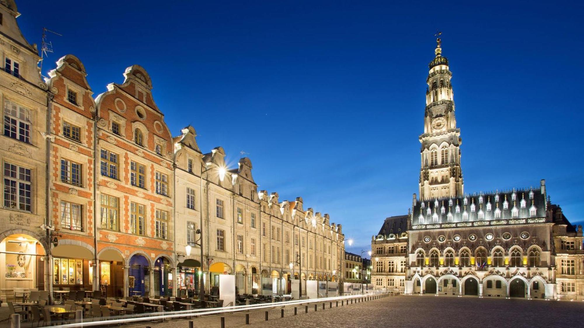 La Bulle Arrageoise - Grand Place - Spacieux - Lumineux - Lit King Size - Wifi - Parking Public *