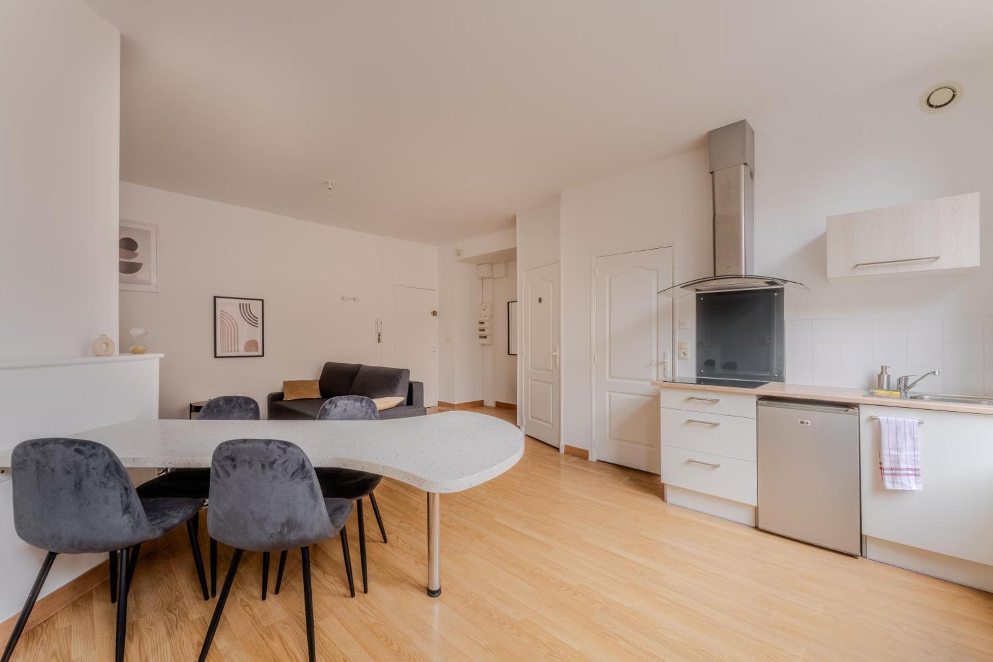 La Bulle Arrageoise - Grand Place - Spacieux - Lumineux - Lit King Size - Wifi - Parking Public Arras