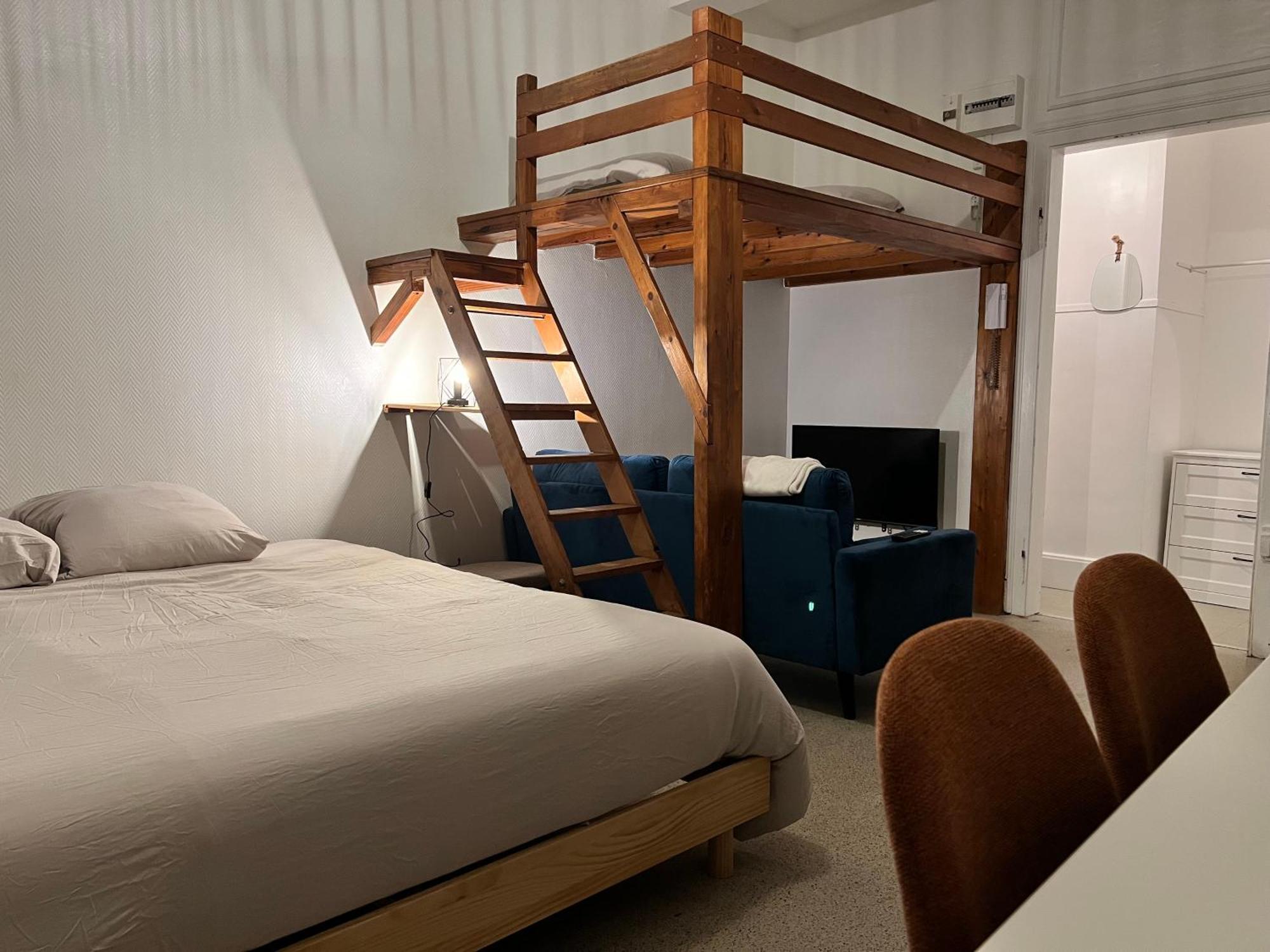 La Bulle Arrageoise - Grand Place - Spacieux - Lumineux - Lit King Size - Wifi - Parking Public *